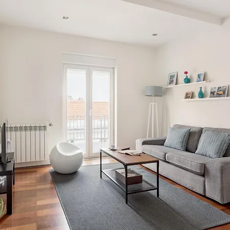 Joivy Modern Flat Near Estrela Garden Apartment Lisbon Exterior photo