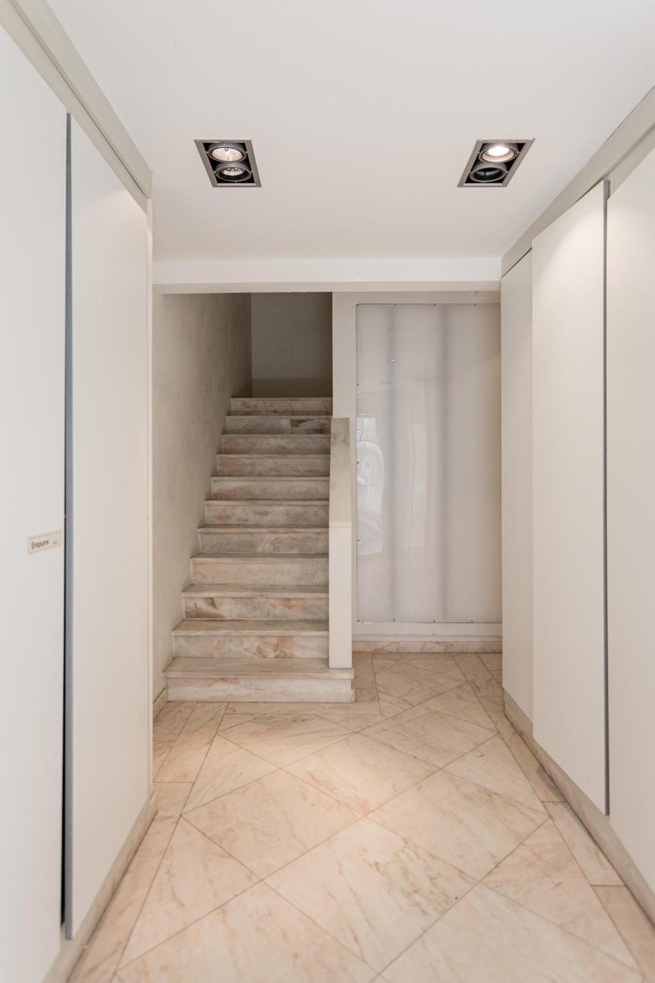 Joivy Modern Flat Near Estrela Garden Lissabon